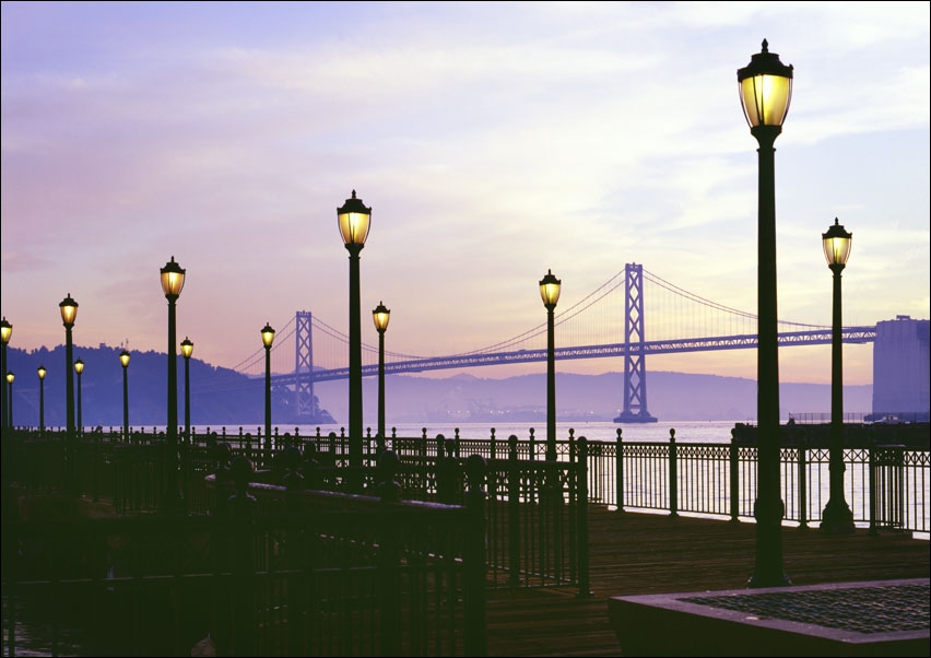 San Francisco Bay Bridge Lights at Dusk., Carol Highsmith - plakat 60x40 cm