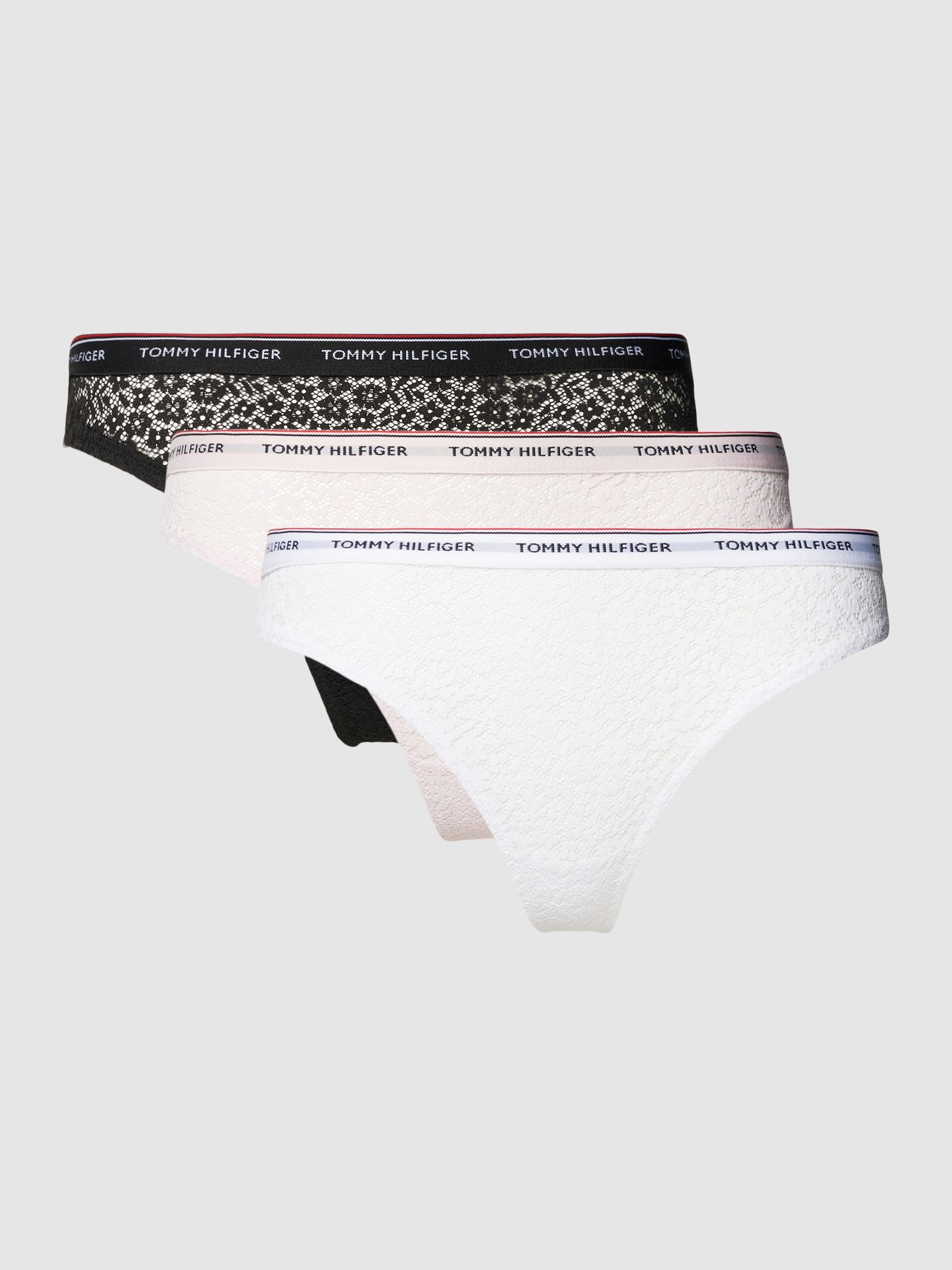Stringi z obszyciem koronką w zestawie 3 szt. model ‘PREMIUM ESSENTIALS’