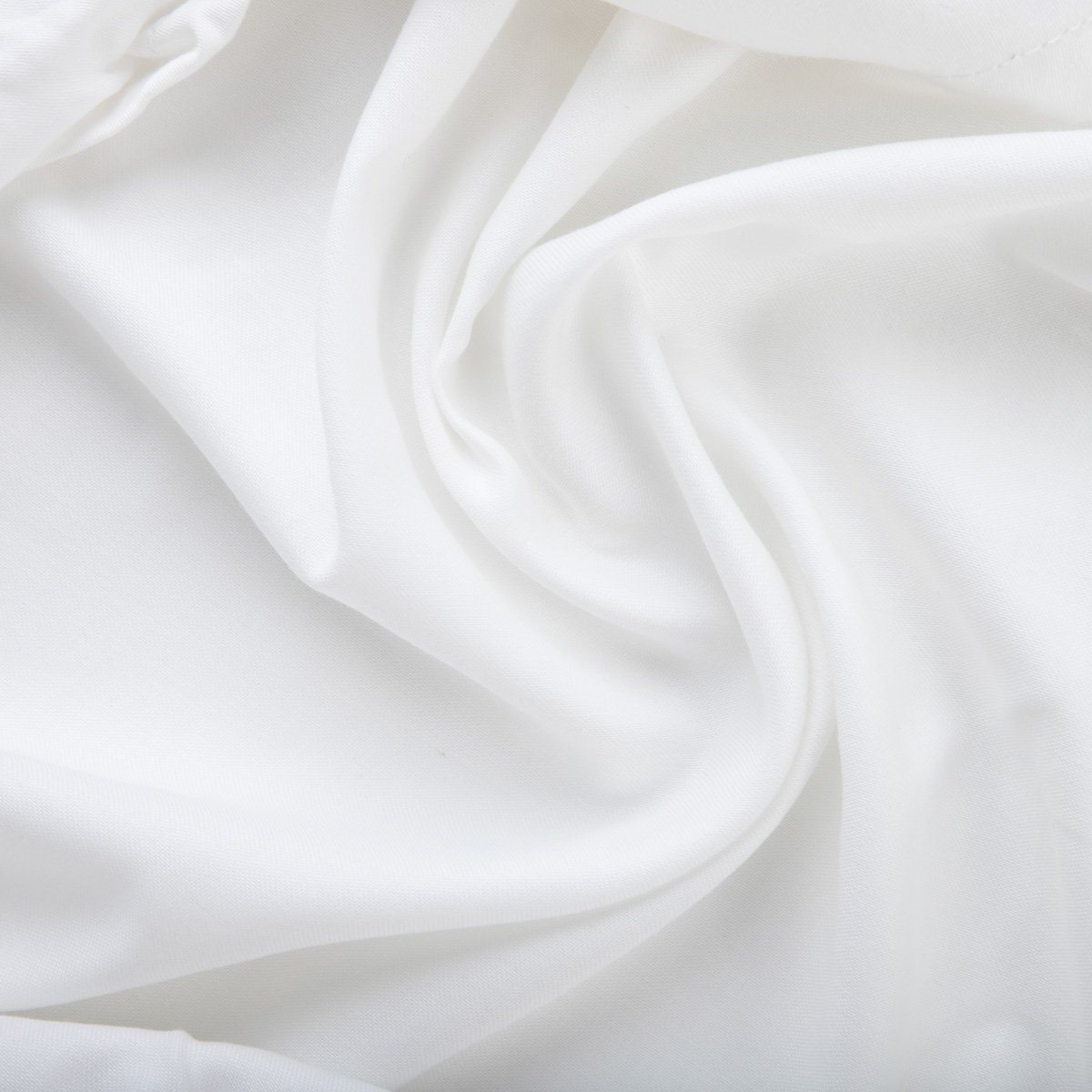 Prześcieradło DANIELLE satynowe białe 140x200 cm HOMLA