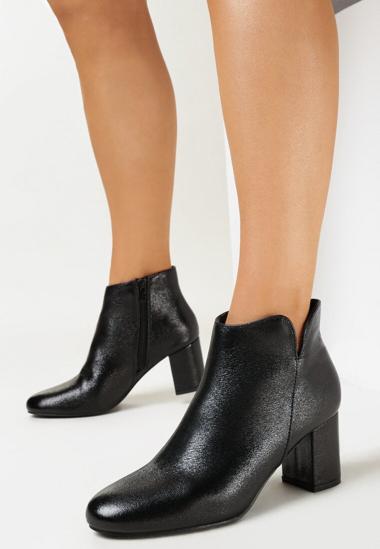 Czarne Metaliczne Botki na Słupku Seleniia