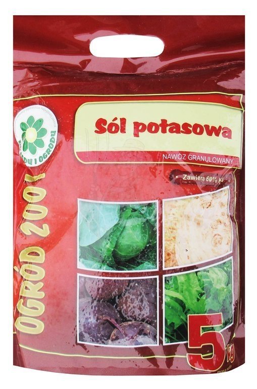 Sól potasowa krystaliczna 60% K2O jest nawozem przedsiewnym. Zaleca się zastosowanie minimum 2-3 tygodnie przed wysiewem roślin uprawnych oraz zmies..