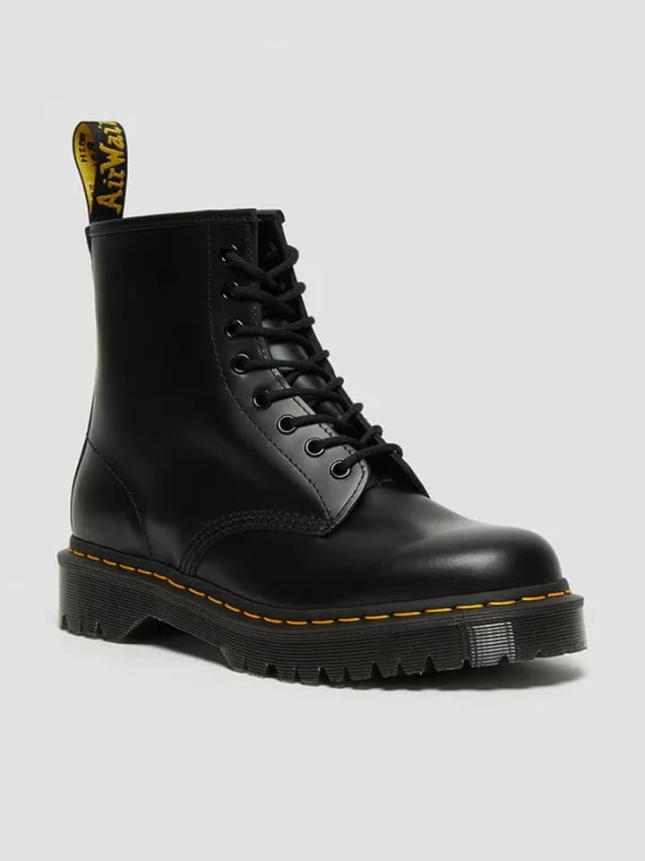 Dr. Martens Skórzane botki w kolorze czarnym