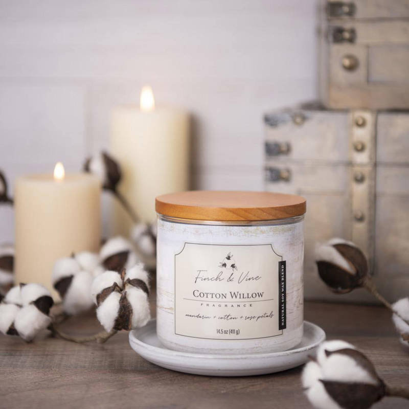 Świeca zapachowa sojowa w szkle 3 knoty Colonial Candle Finch & Vine 411 g - Bawełna