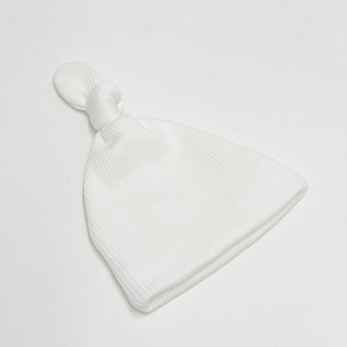 Czapeczka Miniland 32 cm biała