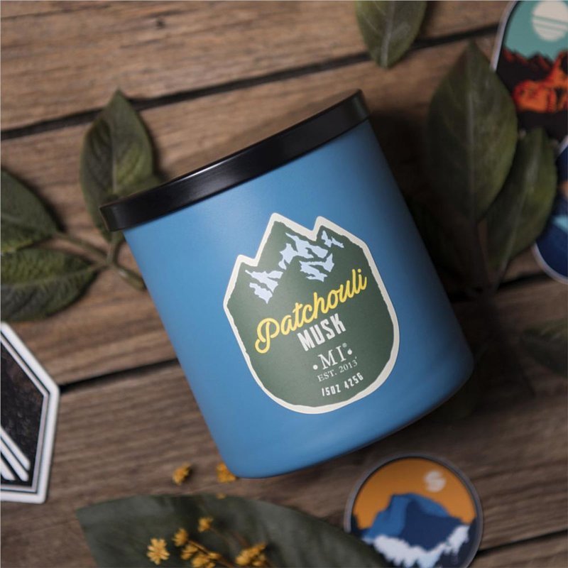 Sojowa świeczka zapachowa męska w szkle Colonial Candle 425 g Paczula Piżmo