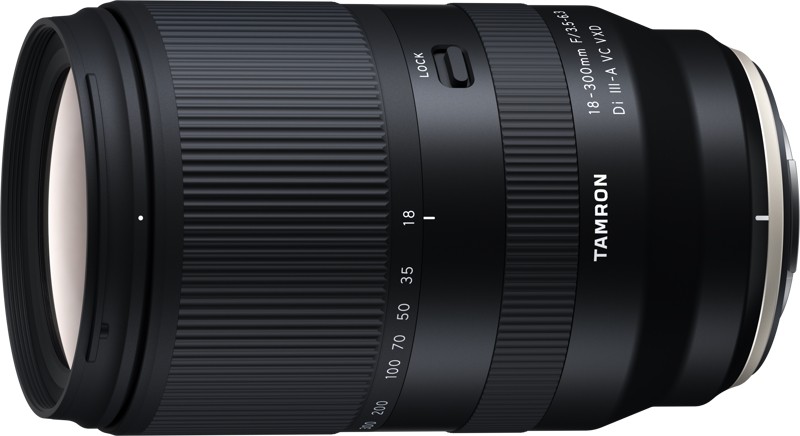 Tamron 18-300MM F/3.5-6.3 DI III-A VC VXD FUJI