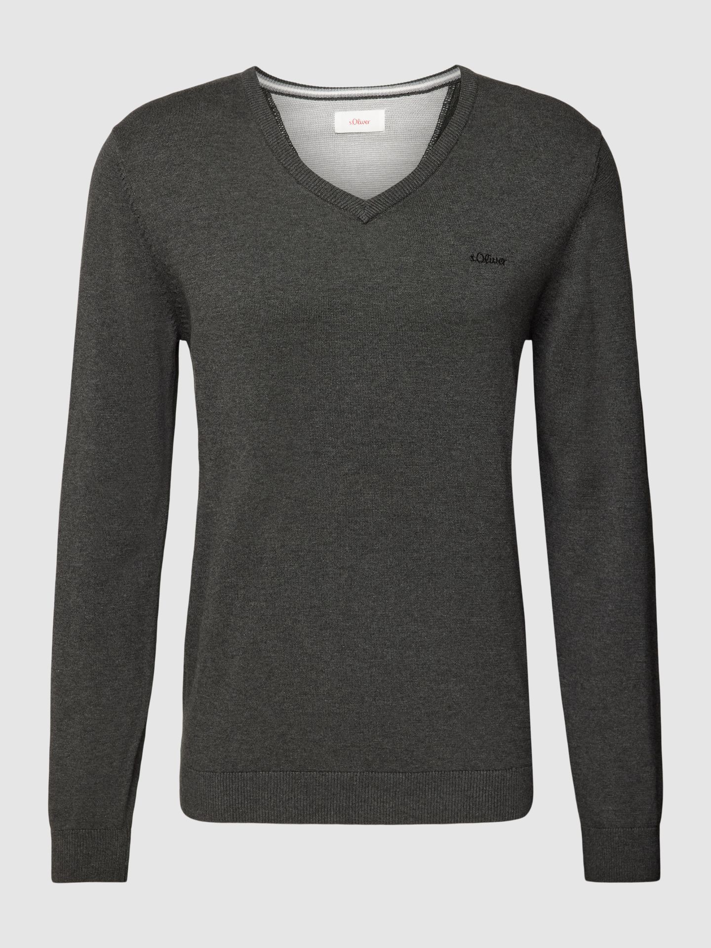 Sweter z dzianiny z dekoltem w serek