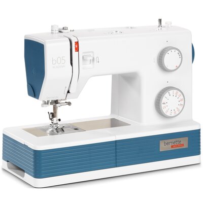 Maszyna Do Szycia Bernette B05 Academy Heavy Duty Mocna I Solidna Stolik