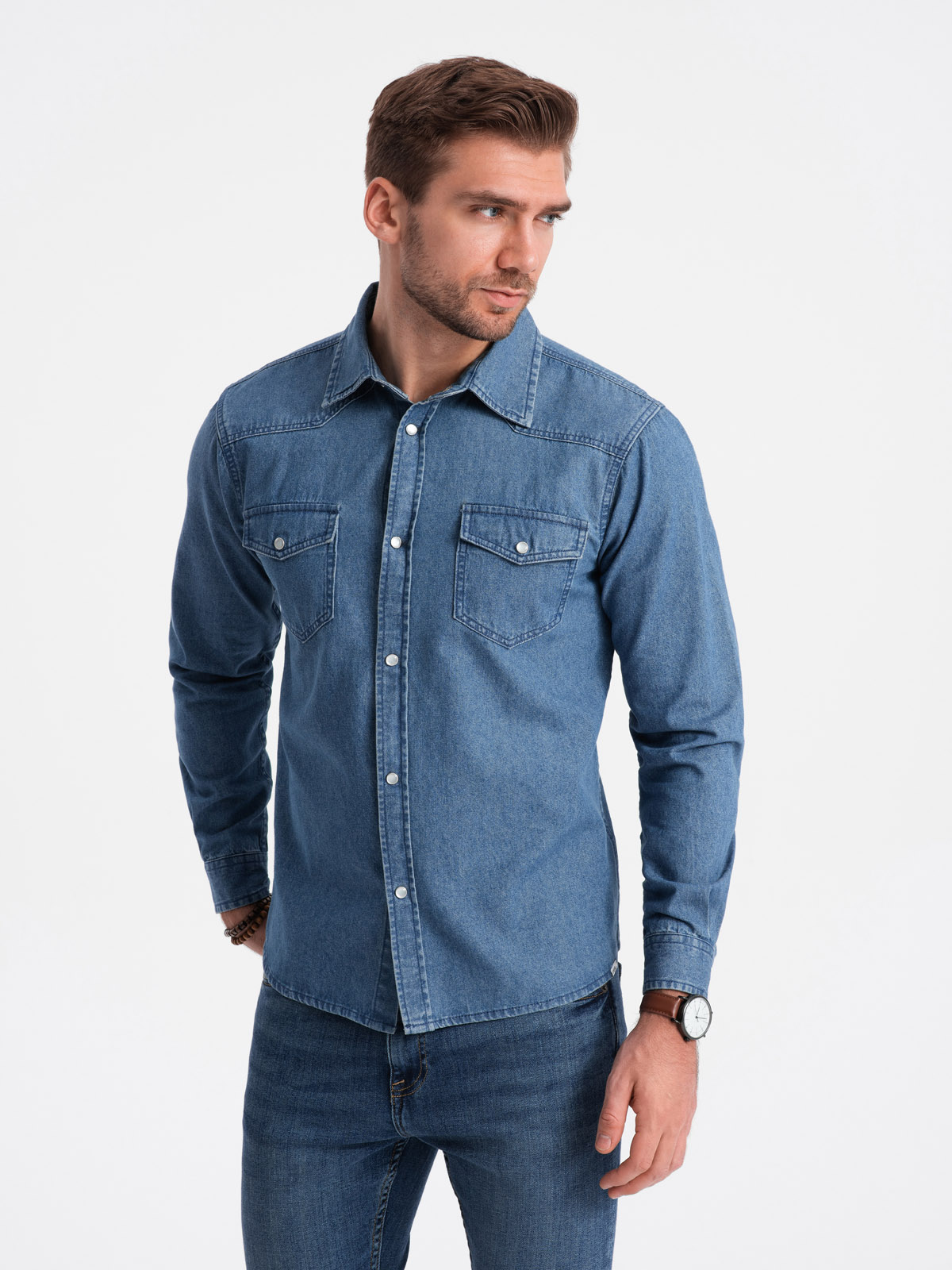 Koszula męska jeansowa na zatrzaski z kieszonkami - niebieska V2 OM-SHDS-0115