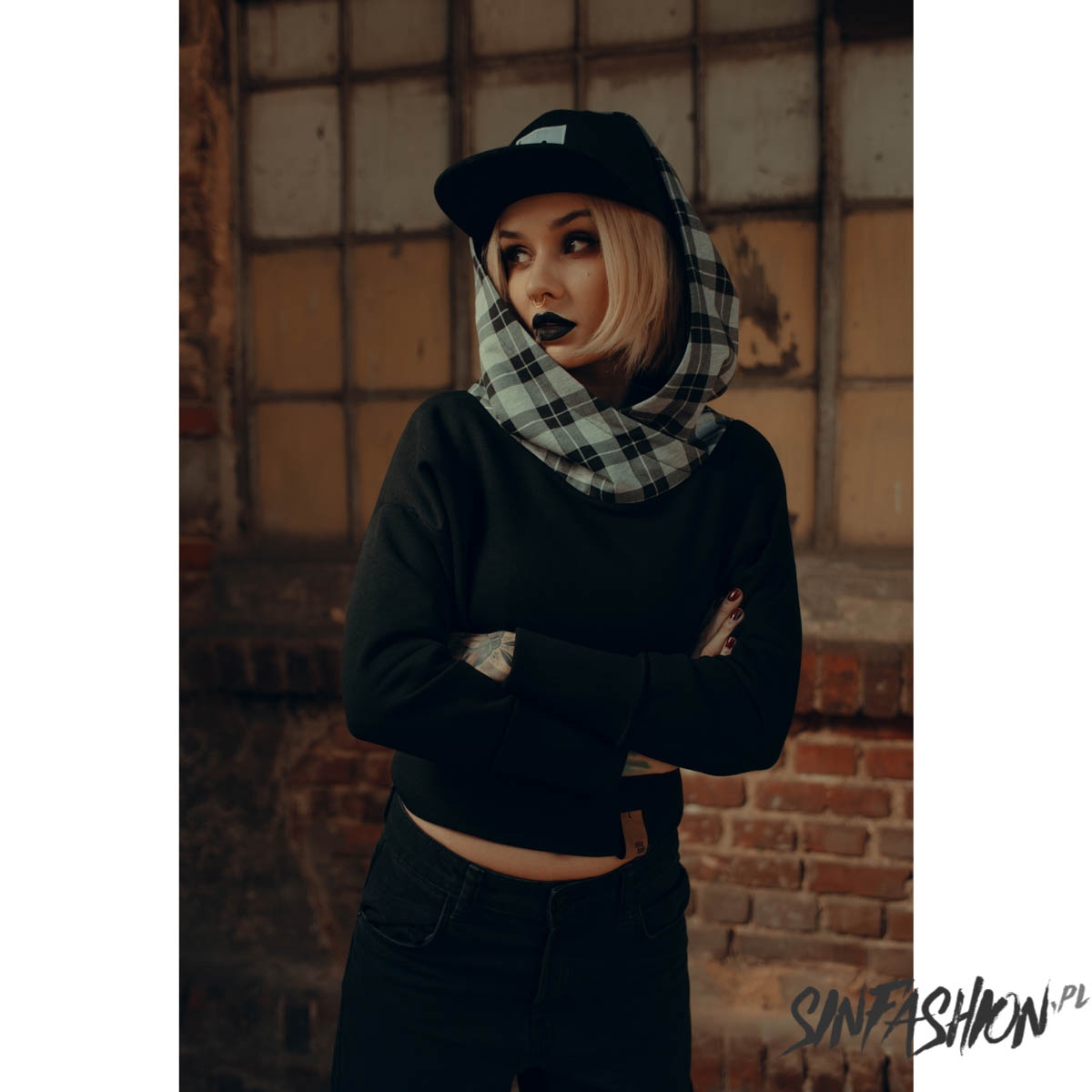 Bluza Z Kapturem Miss Hyde Tartan Blk/Wht Crop