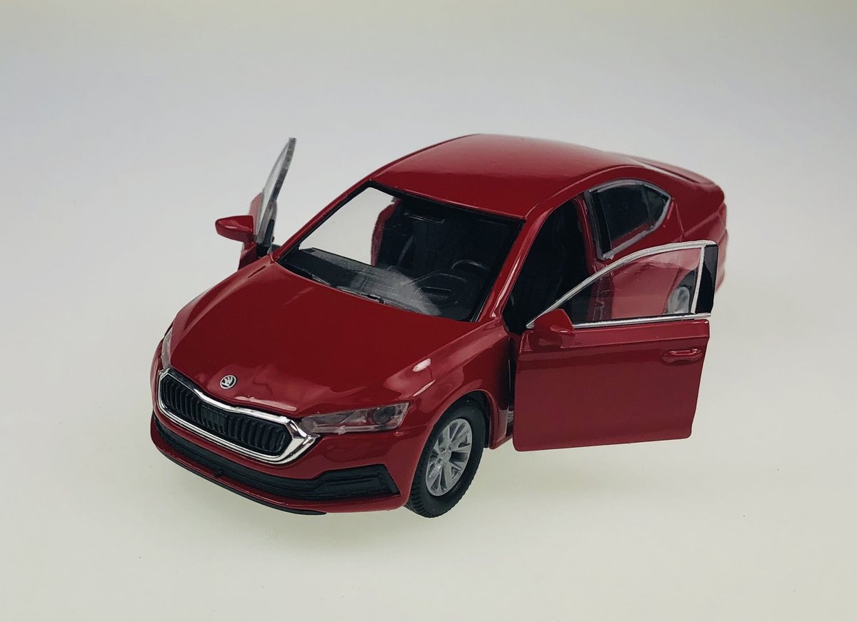 Welly 2019 Skoda Octavia Mk4 Czerwony 1:34 Samochód Nowy Metalowy Model