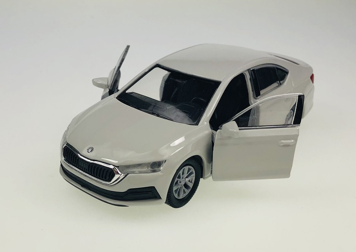 Welly 2019 Skoda Octavia Mk4 Biały 1:34 Samochód Nowy Metalowy Model