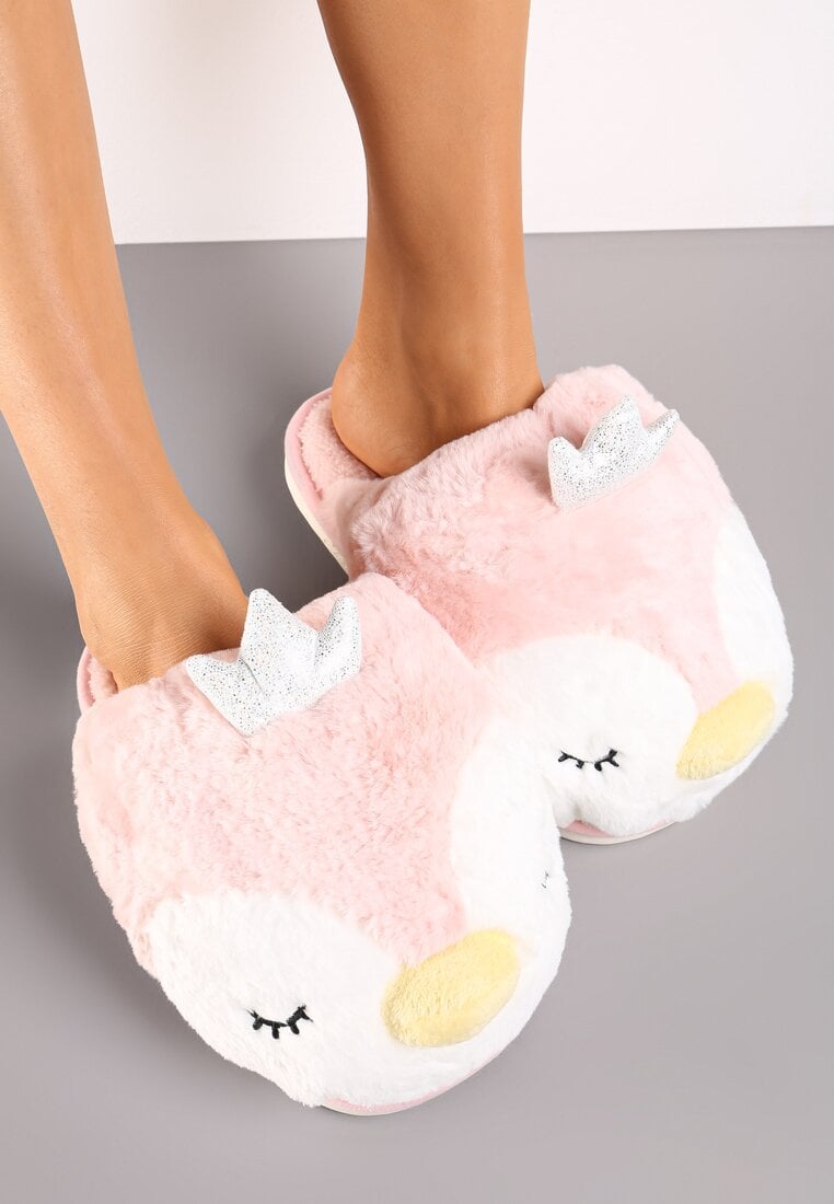Różowe Futerkowe Kapcie z Pingwinkiem na Płaskiej Podeszwie Amonda