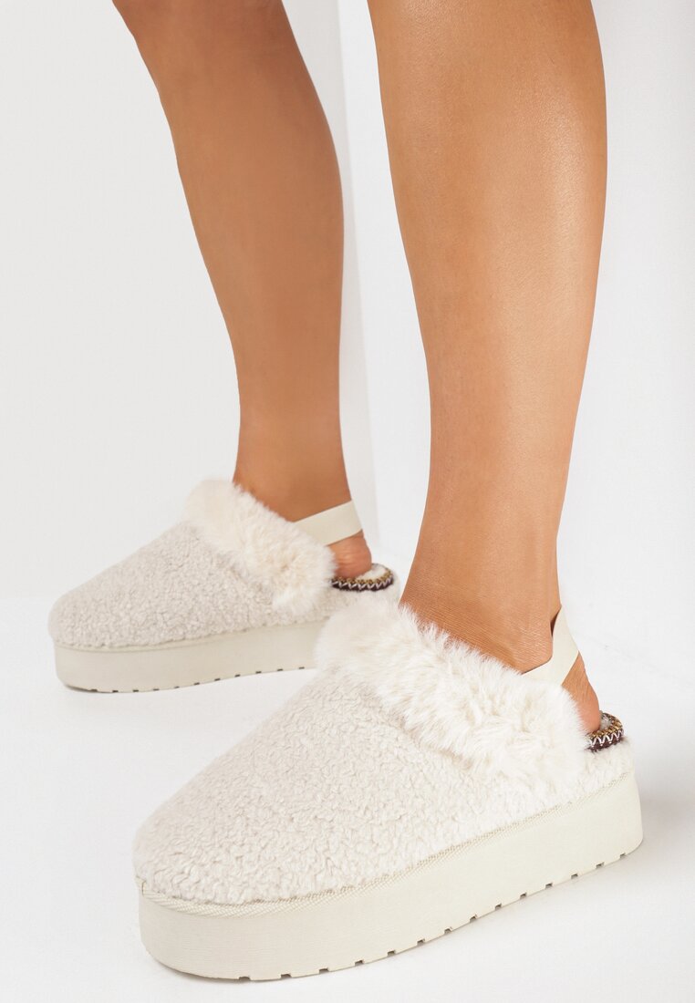 Beżowe Kapcie na Grubej Podeszwie z Futerkiem i Gumką Jawora