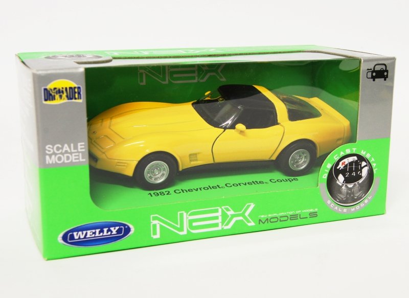 Welly 1:34 Chevrolet 1982 Corvette Coupe -żółty