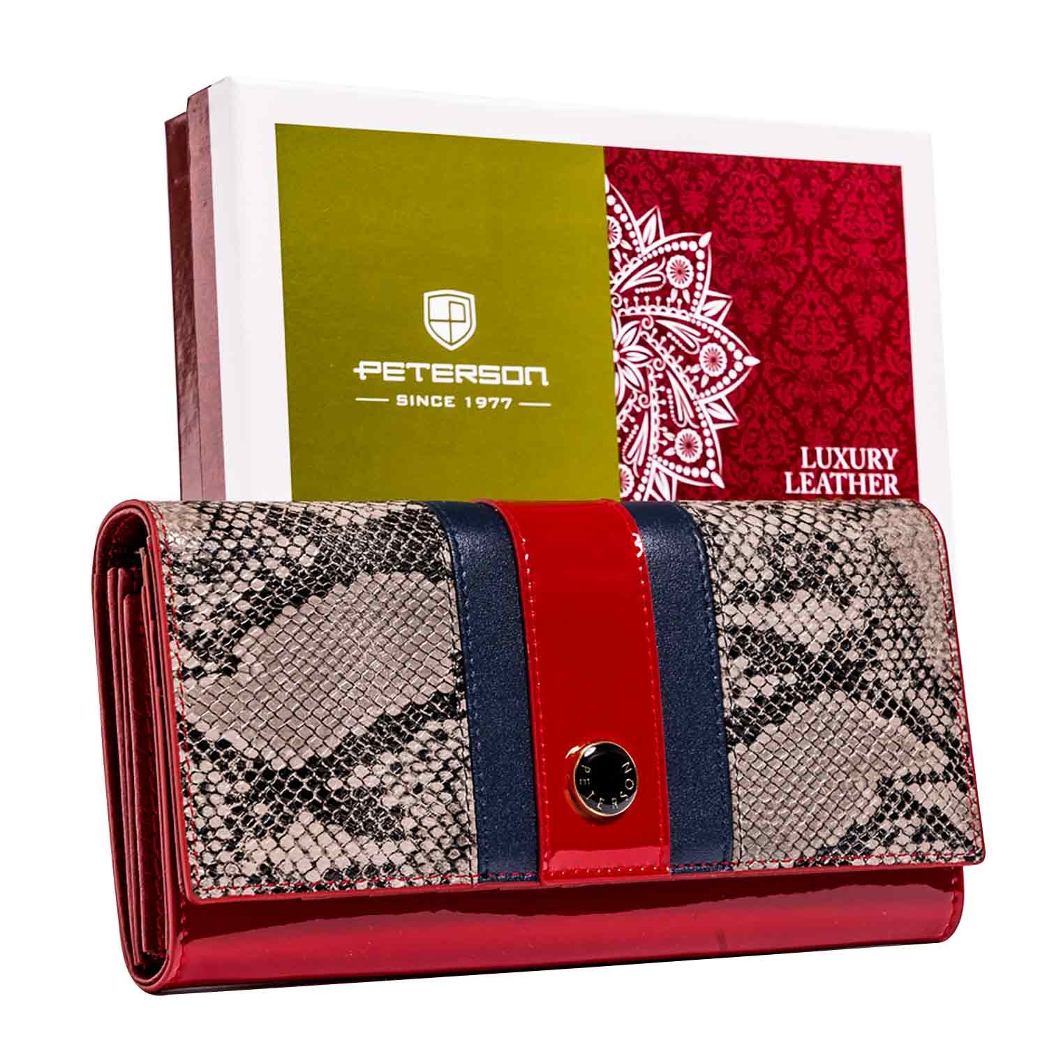 Portfel damski skórzany, czerwony, wężowy motyw, Peterson, 9,5 x 18,5 x 3 cm, na zatrzask