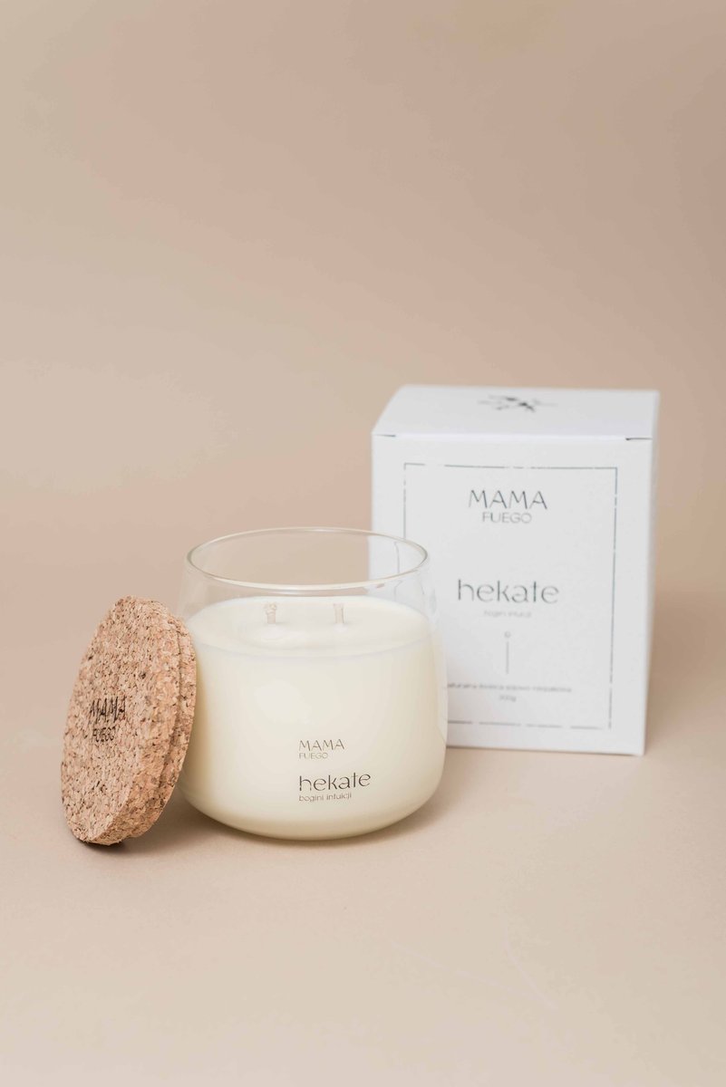 Świeca Naturalna Zapachowa Hekate 300G | Mama Fuego | Pomarańcza - Cynamon - Goździk - Sosna | Olejki Eteryczne | Zapach Świąt