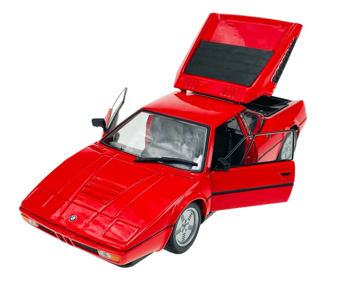 WELLY BMW M1 CZERWONY 1:24 SAMOCHÓD NOWY METALOWY MODEL