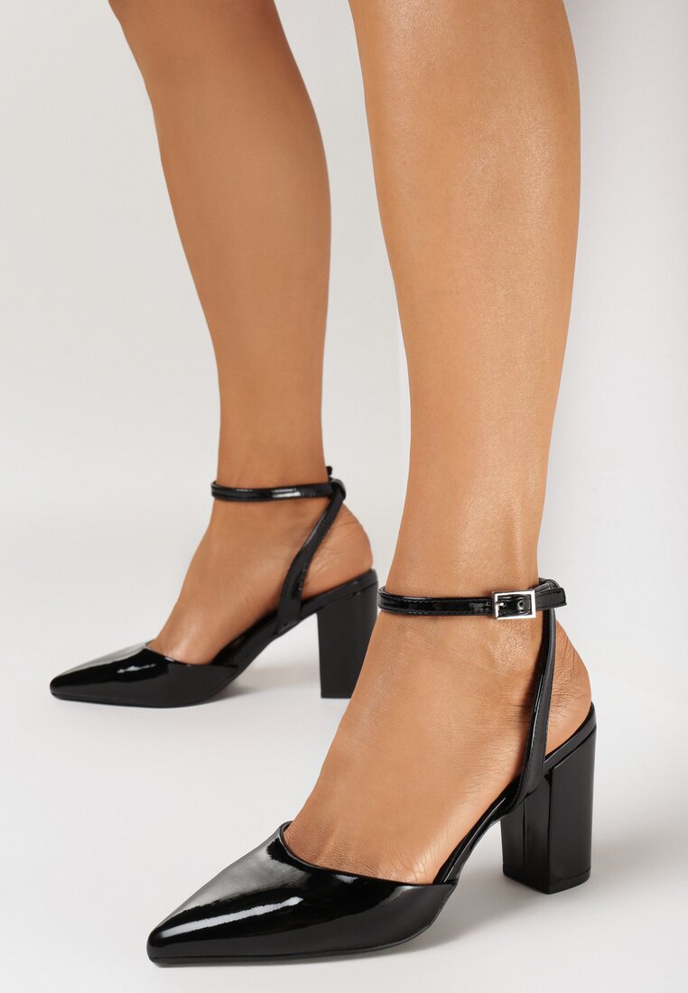 Czarne Sandały na Słupku z Noskiem w Szpic Calmia