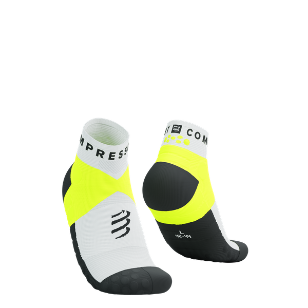 COMPRESSPORT Skarpetki do biegania ULTRA TRAIL SOCKS LOW V2.0 white/safety yellow