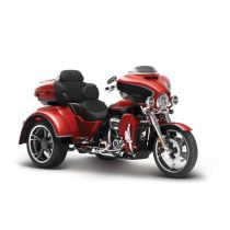 MAISTO 32337 HD 2021 CVO TRI Glide bordowy 1/12