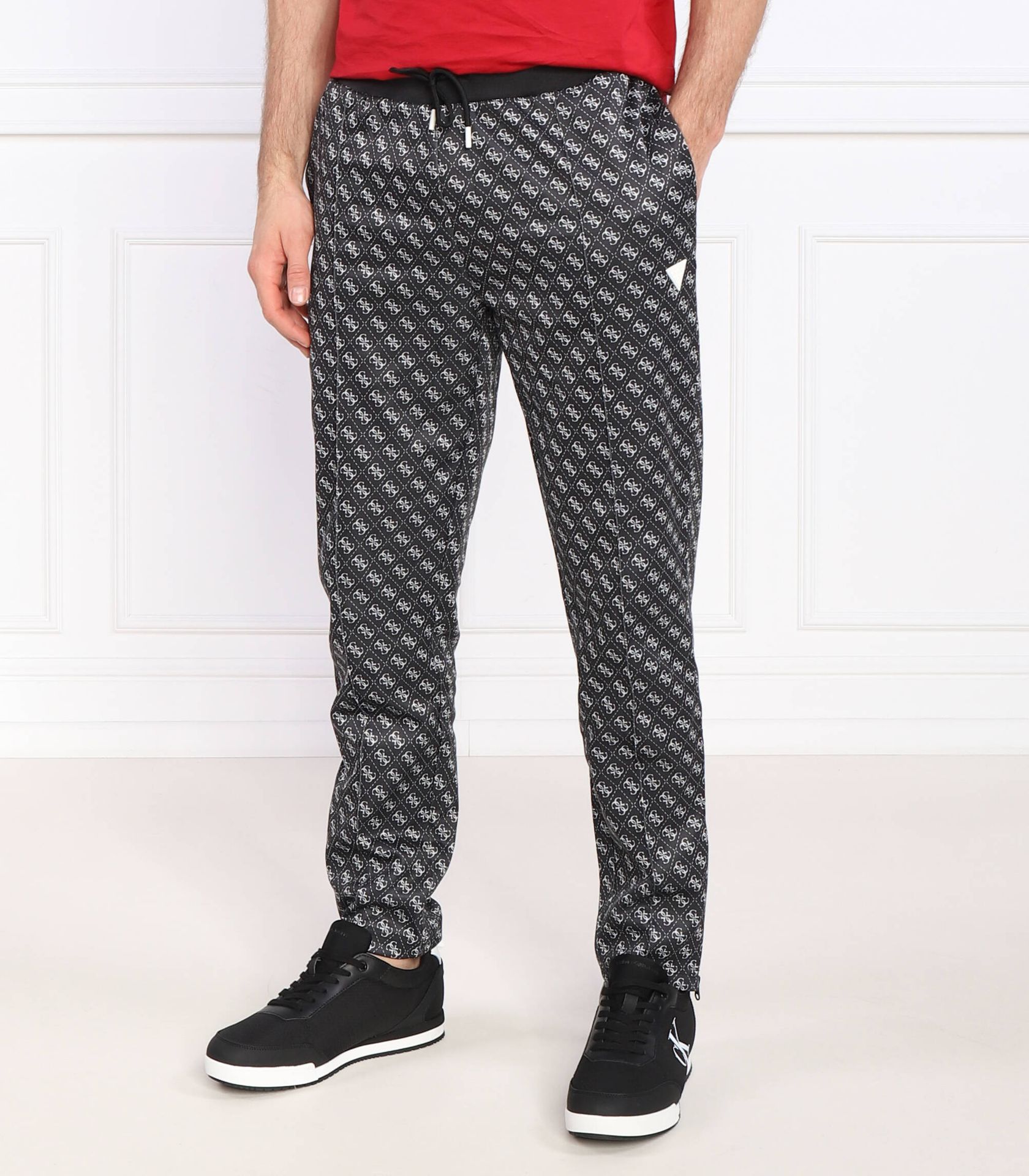 GUESS ACTIVE Spodnie dresowe KORBIN Regular Fit