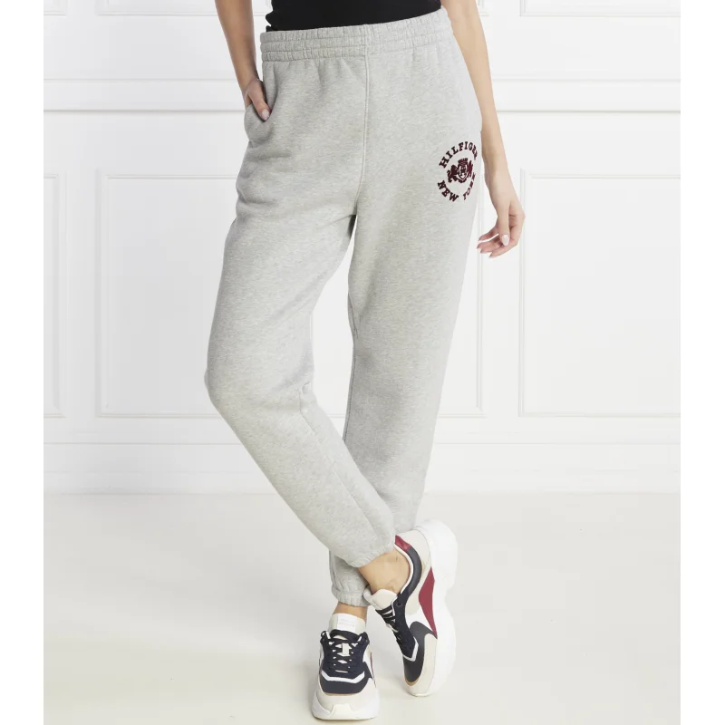 Tommy Hilfiger Spodnie dresowe VARSITY FLOCK | Relaxed fit