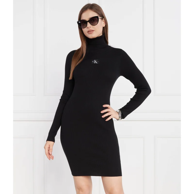 Calvin Klein Jeans Sukienka BADGE ROLL NECK