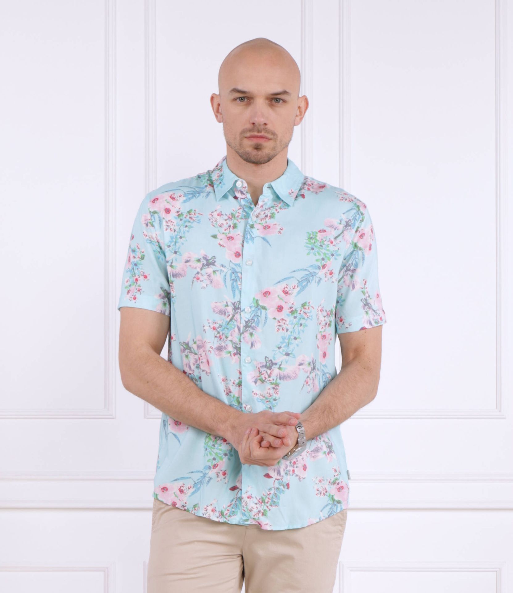 GUESS Koszula SS ECO RAYON WLD ORC Slim Fit
