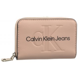 Portfel Sculpted Med Zip Around Mono Pale Conch Logo K60K607229 TFT (CK121-f) Calvin Klein