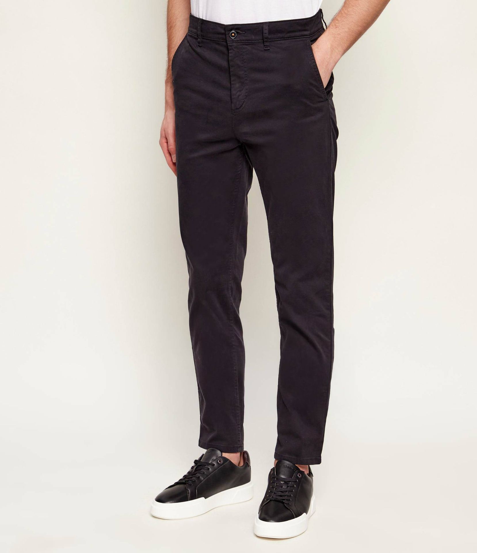 BOSS ORANGE Spodnie chino Tapered fit