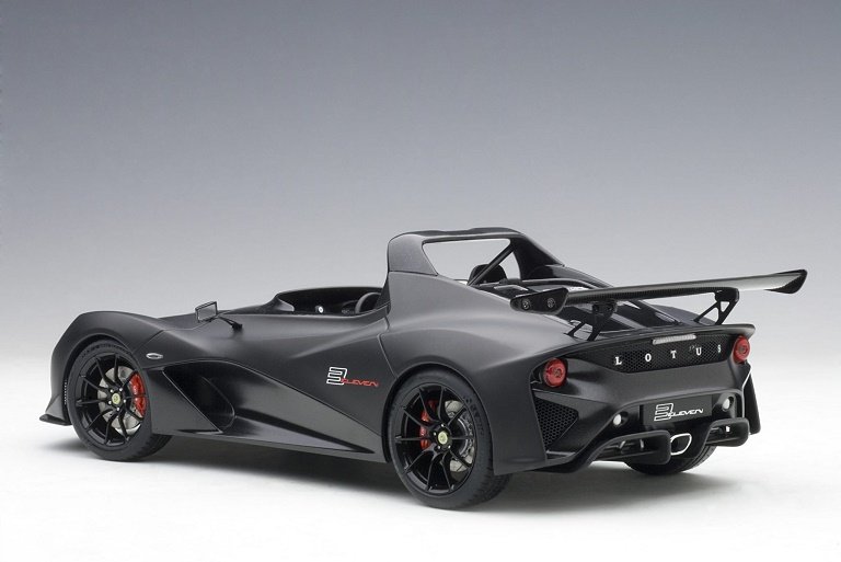 Autoart Lotus 3-Eleven - Matt Black W/ Gloss Bl 1:18 75391