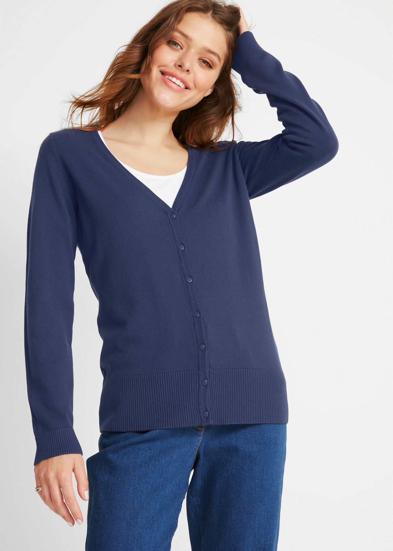 Sweter rozpinany z gładkiej dzianiny z plisą guzikową - bonprix