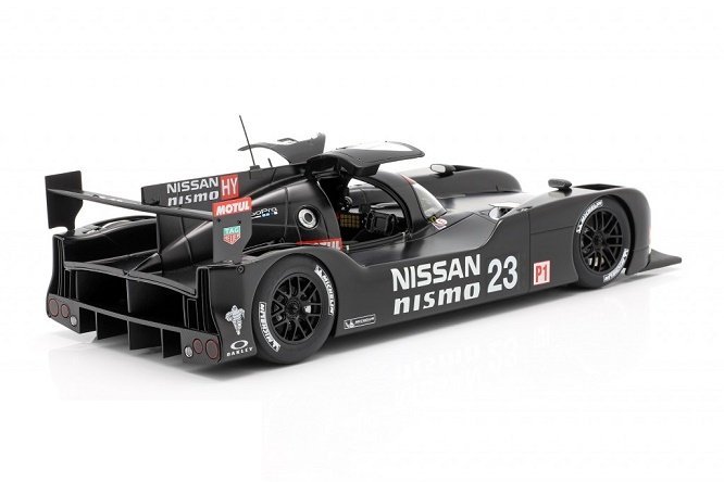 Autoart Nissan Gt-R Lm Nismo #23 Test Car 24H L 1:18 81577