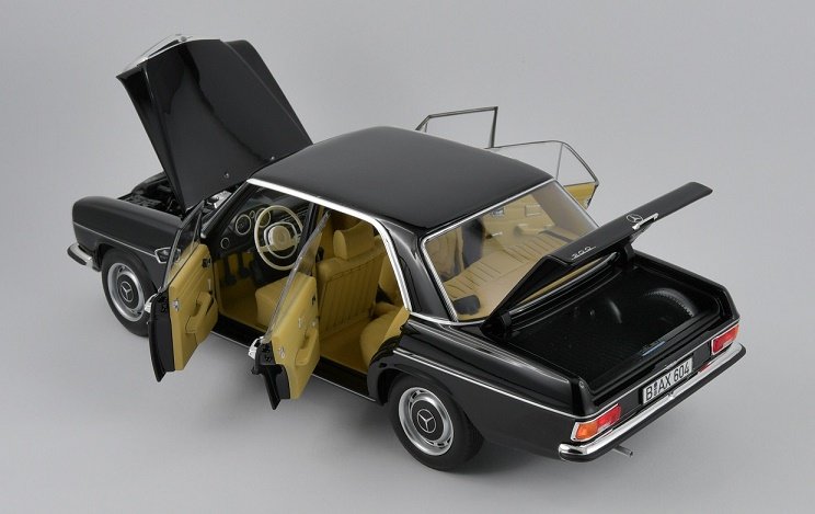 Norev Mercedes Benz 200/8 W115 1969 Black 1:18 183775