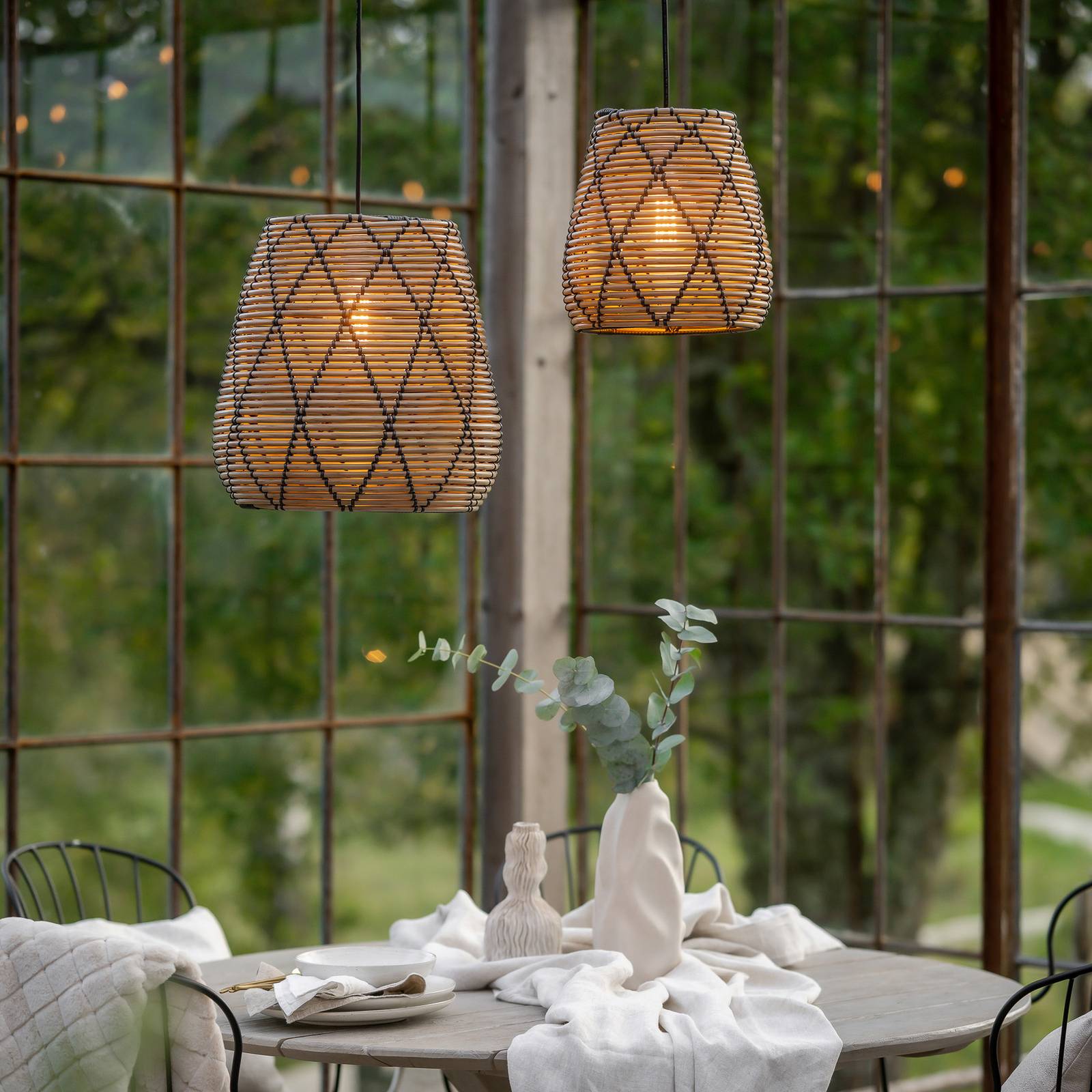 Zewnętrzna lampa wisząca PR Home Lollo o wyglądzie naturalnego rattanu, Ø