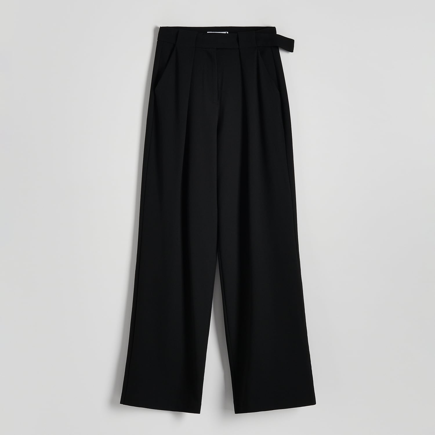 Reserved - Szerokie spodnie z wiskozą - Czarny
