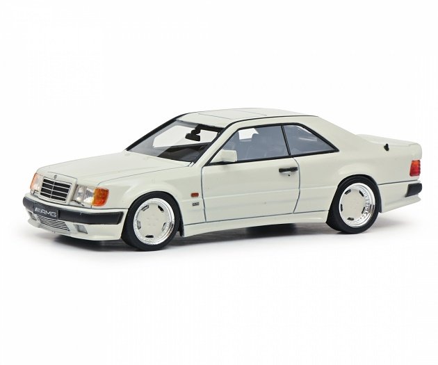 Schuco Mercedes Benz 300 Ce Amg 6.0 Coupe  1:43 450914000