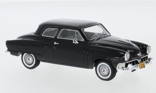 Neo Models Studebaker Champion Customs 2-Door Seda 1:43 47201