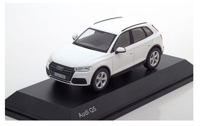 Spark Model Audi Q5 2016 Ibis White 1:43 5011605631