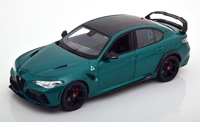 Bburago Alfa Romeo Giulia Gtam 2020 Montrea 1:18 18-11049G