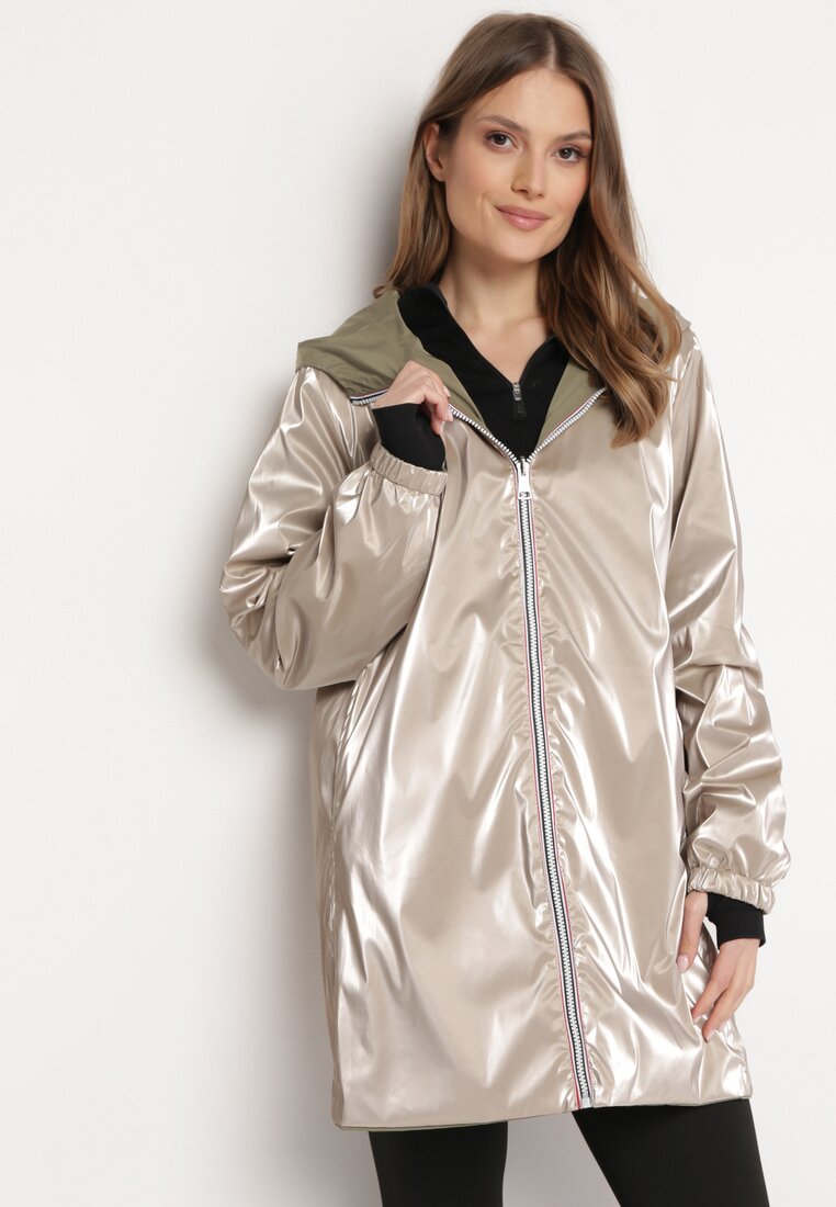 Ciemnozielona Kurtka Dwustronna z Nieodpinanym Kapturem i Metalicznym Efektem Lirednil