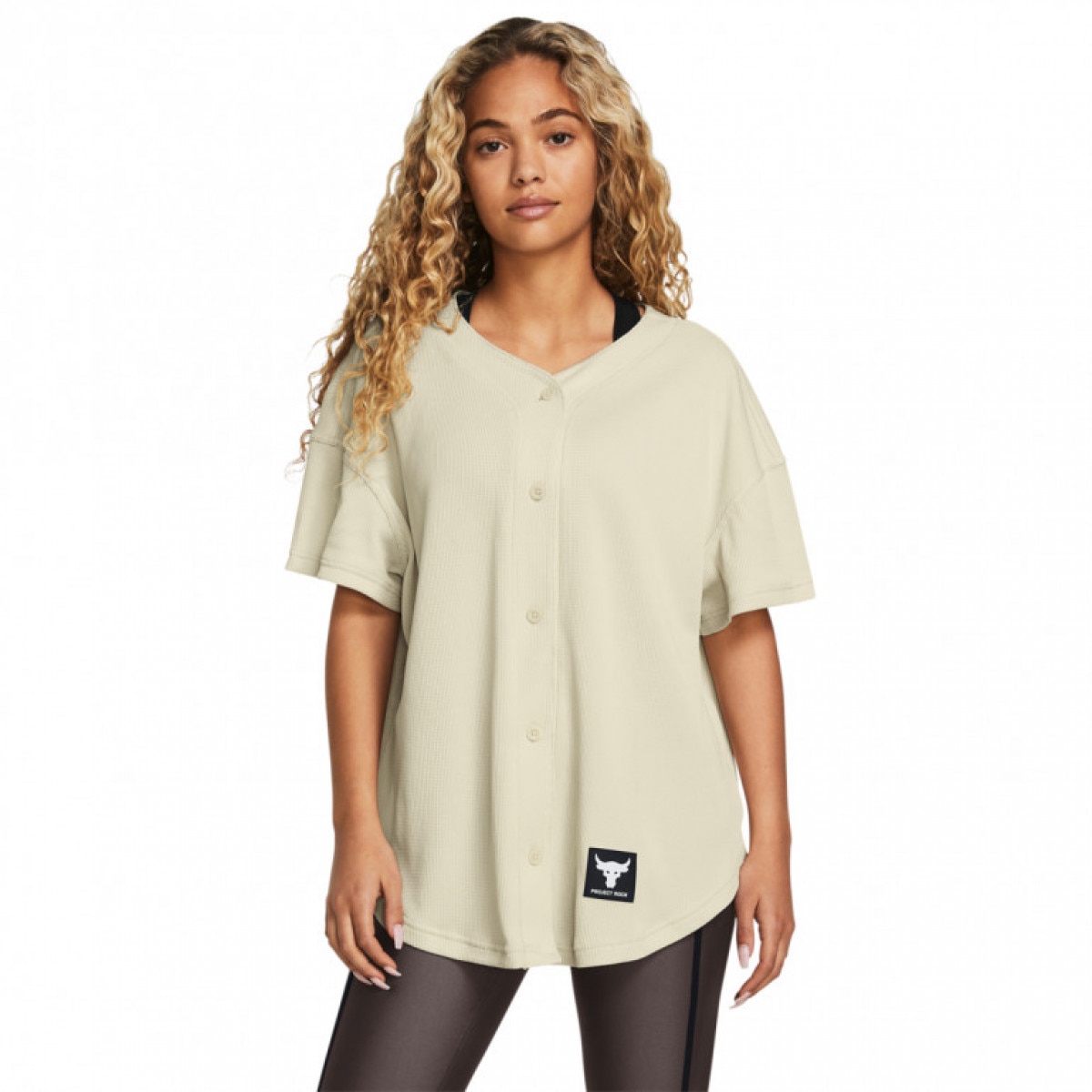 Damska koszulka treningowa Under Armour Project Rock Easy Go Over Shirt - beżowa - UNDER ARMOUR