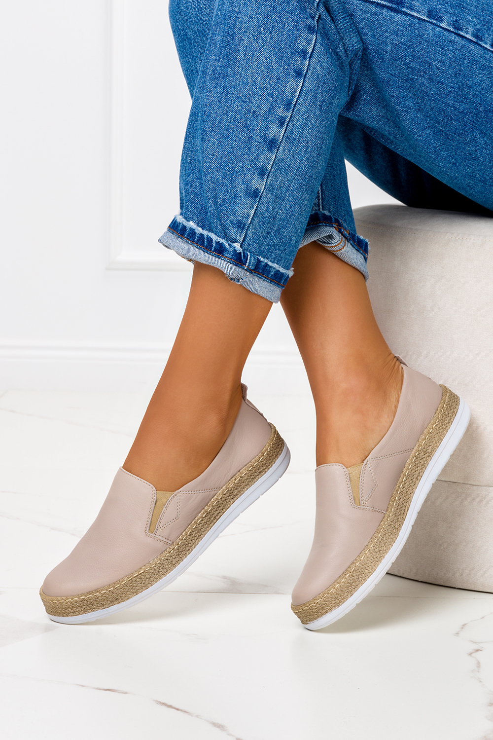 Beżowe półbuty espadryle slip on POLSKA SKÓRA Casu 0644