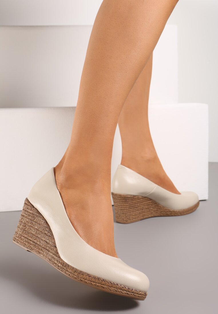 Beżowe Czółenka Vices ze Skórzaną Wkładką na Plecionym Koturnie Serapne