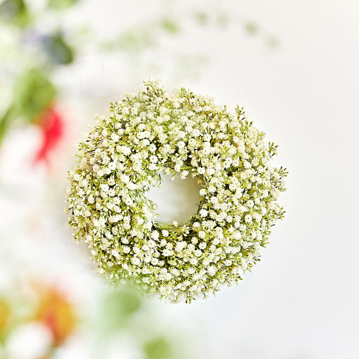 Wianek CLADEL sztuczne kwiaty kremowy 36 cm HOMLA