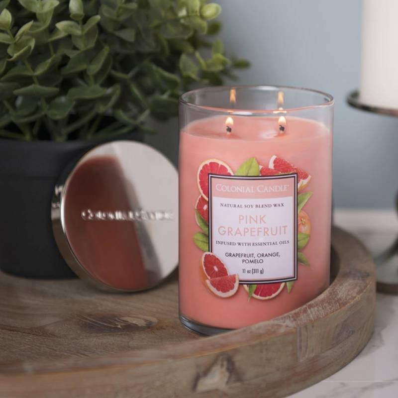 Świeca zapachowa sojowa w szkle typu tumbler Colonial Candle Classic 311 g - Grejpfrut Pink Grapefruit