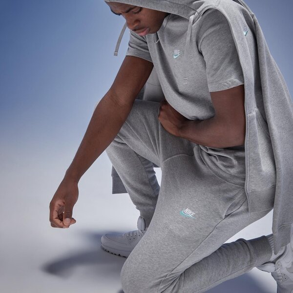 NIKE SPODNIE M NSW CLUB DT JGGR BB ESSENTIALS - Nike
