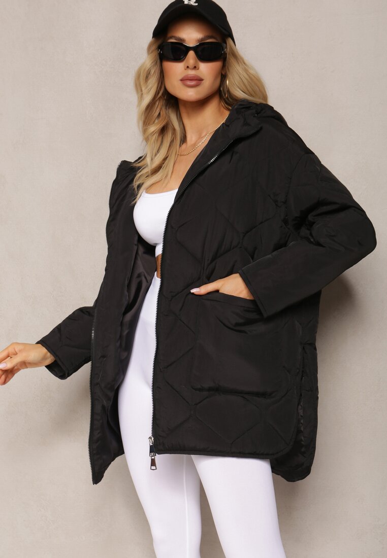 Czarna Pikowana Kurtka o Fasonie Oversize z Kapturem i Naszytymi Kieszeniami Gomella