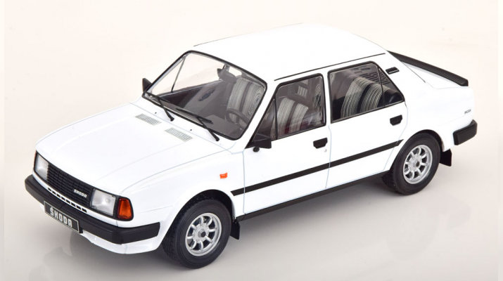 Ixo Models Skoda 130 L 1988 White 1:18 18Cmc158